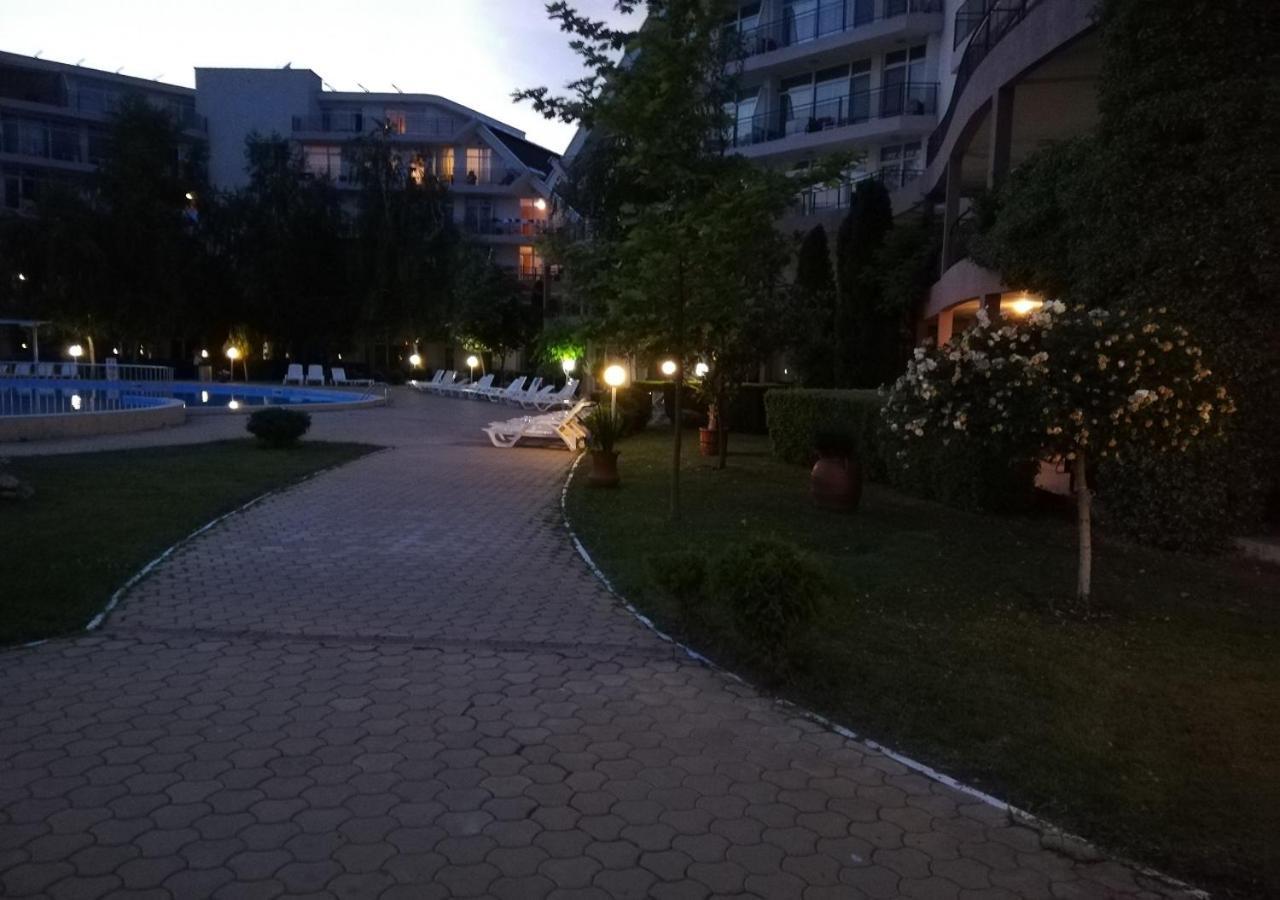 Charis Cozy Family Apart At Sun Village Complex Close To The Beach Sunny Beach Exterior photo