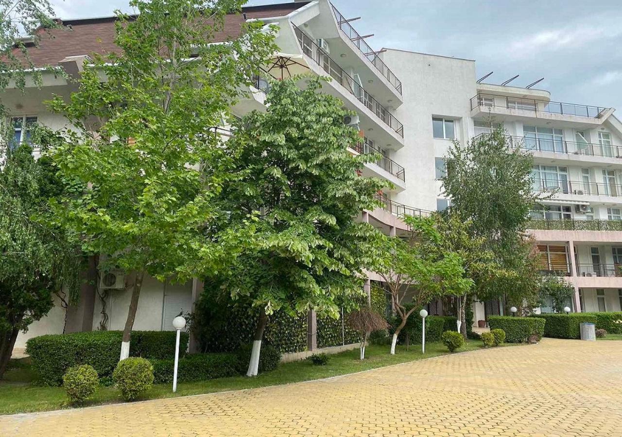 Charis Cozy Family Apart At Sun Village Complex Close To The Beach Sunny Beach Exterior photo