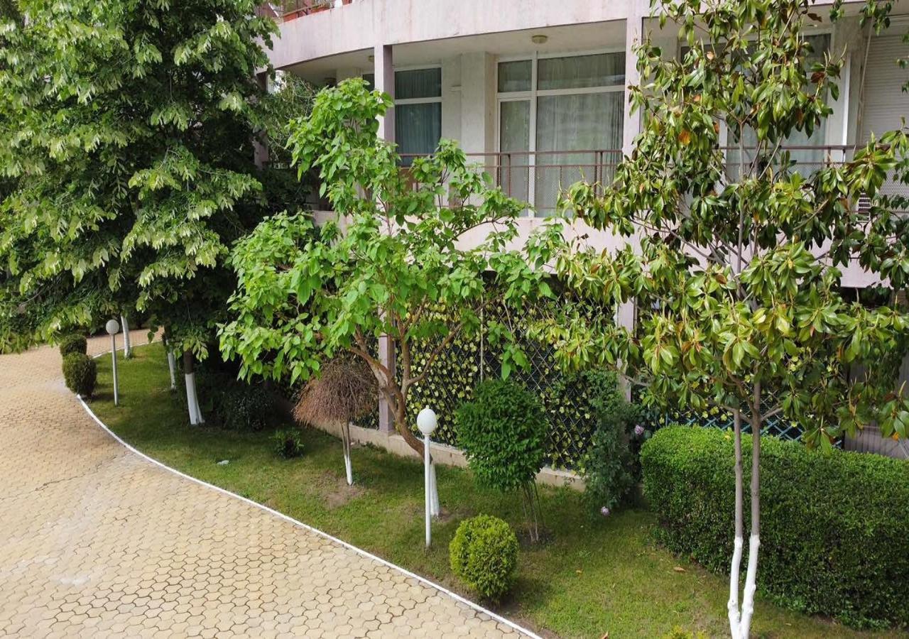 Charis Cozy Family Apart At Sun Village Complex Close To The Beach Sunny Beach Exterior photo