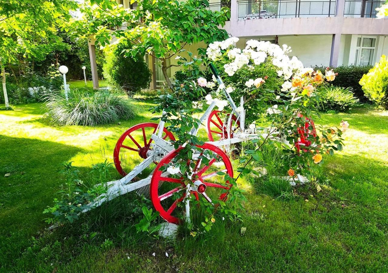 Charis Cozy Family Apart At Sun Village Complex Close To The Beach Sunny Beach Exterior photo